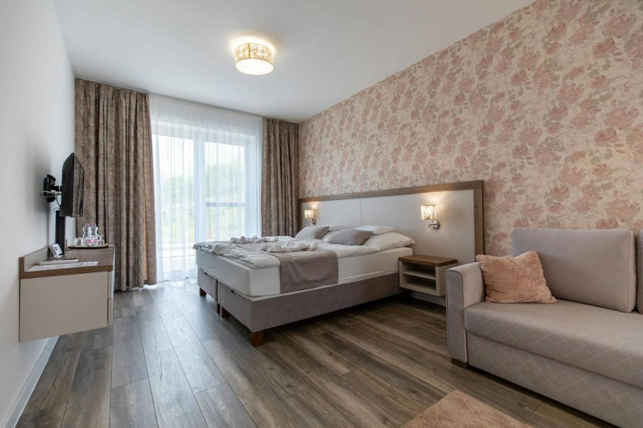Aszuvilag Rezidencia With Sauna & Jacuzzi Legyesbenye Exterior photo